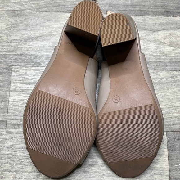 Old Navy Peep Toe Block Heels - Picture 4 of 5